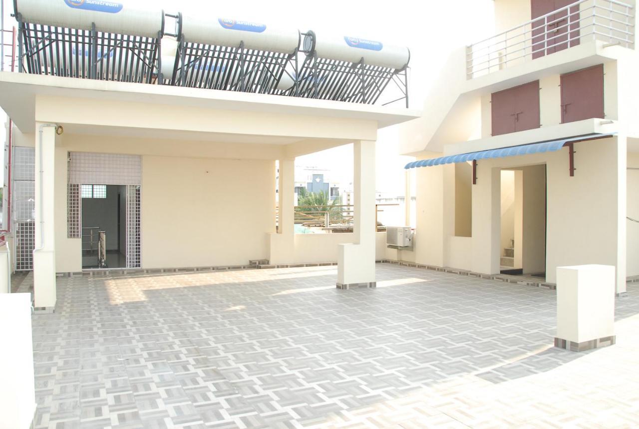 Villa Sri Jupudy Residency Rājahmundry Exterior foto